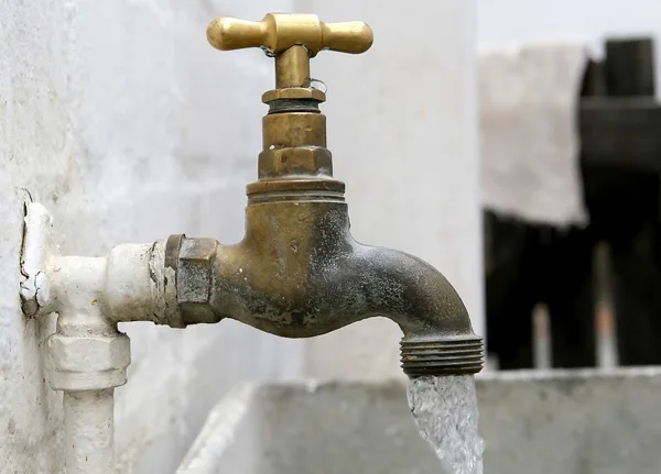 come sciogliere il calcare nelle tubazioni