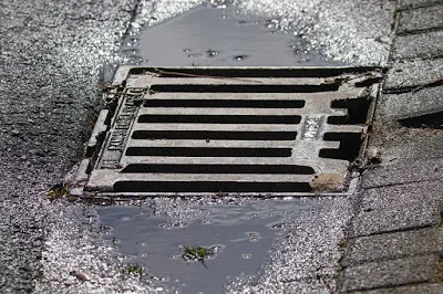 scolo-acqua piovana nel giardino